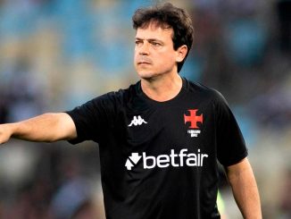 Fernando Diniz analisou a vitória do Vasco por 2 a 1 sobre o Fluminense