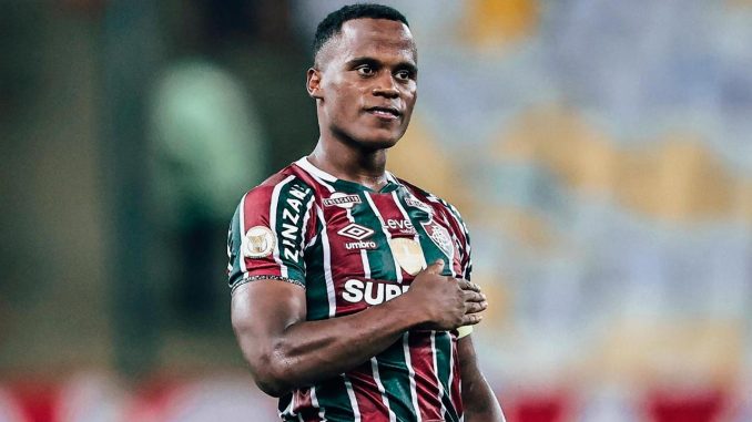 Jhon Arias Jhon Arias falou pela primeira vez sobre as especulações de um possível retorno ao futebol brasileiro
