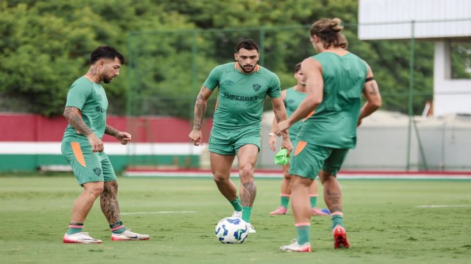 54965462048_cd66cb6ded_k (1) (1) Lucho Acosta, Freytes e Canobbio - FOTO: LUCAS MERÇON / FLUMINENSE F.C