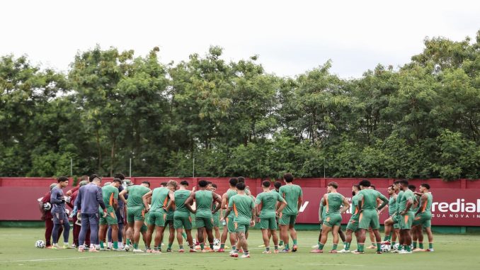 Elenco do Fluminense - FOTOS: LUCAS MERÇON / FLUMINENSE F.C.