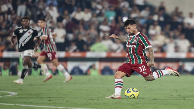 54978869209_a626f4d4d4_k (1) (1) Lucho Acosta - FOTO: LUCAS MERÇON / FLUMINENSE F.C.