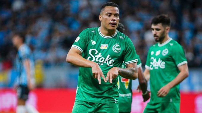 Mandaca Luis Mandaca está na mira do Fluminense e de mais três clubes da Série A