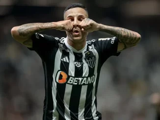 Guilherme Arana está muito perto do Fluminense