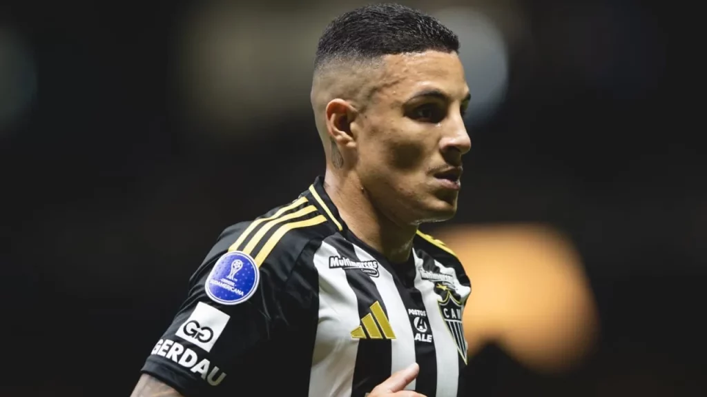 Atlético-MG teria recusado a primeira oferta do Fluminense por Guilherme Arana