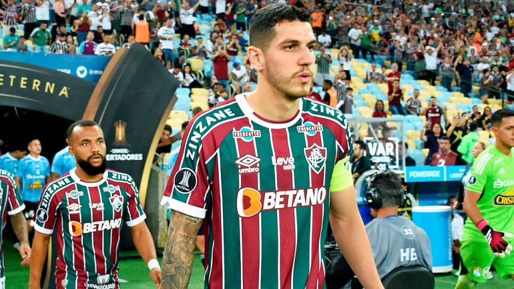 Cobiçado no mercado da bola, Nino dará prioridade ao Fluminense