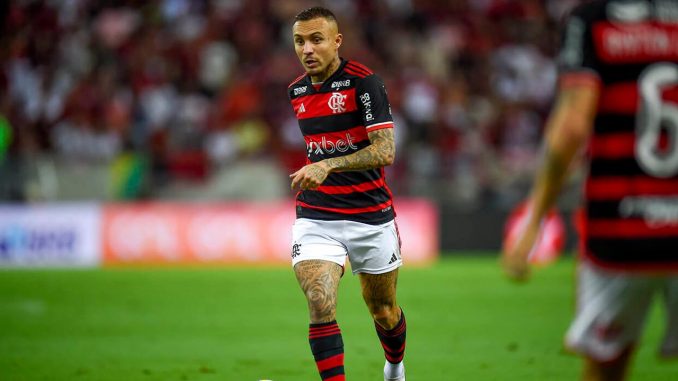 Alvo do Fluminense, Everton Cebolinha deve renovar com o Flamengo