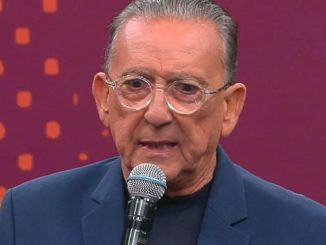 Galvão Bueno detonou o desempenho do centroavante Everaldo