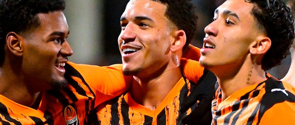 Kauã Elias fez um golaço em jogada individual