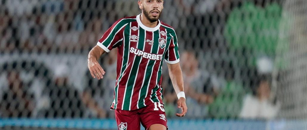 Zubeldía afirmou que os meio-campistas estão bem fisicamente e sua escolha foi tática