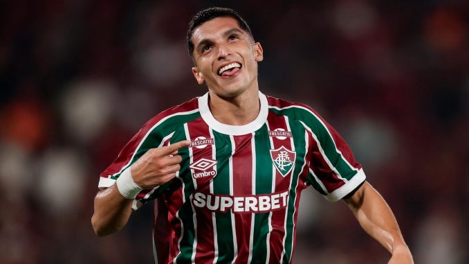 Kevin Serna está cobiçado no mercado da bola