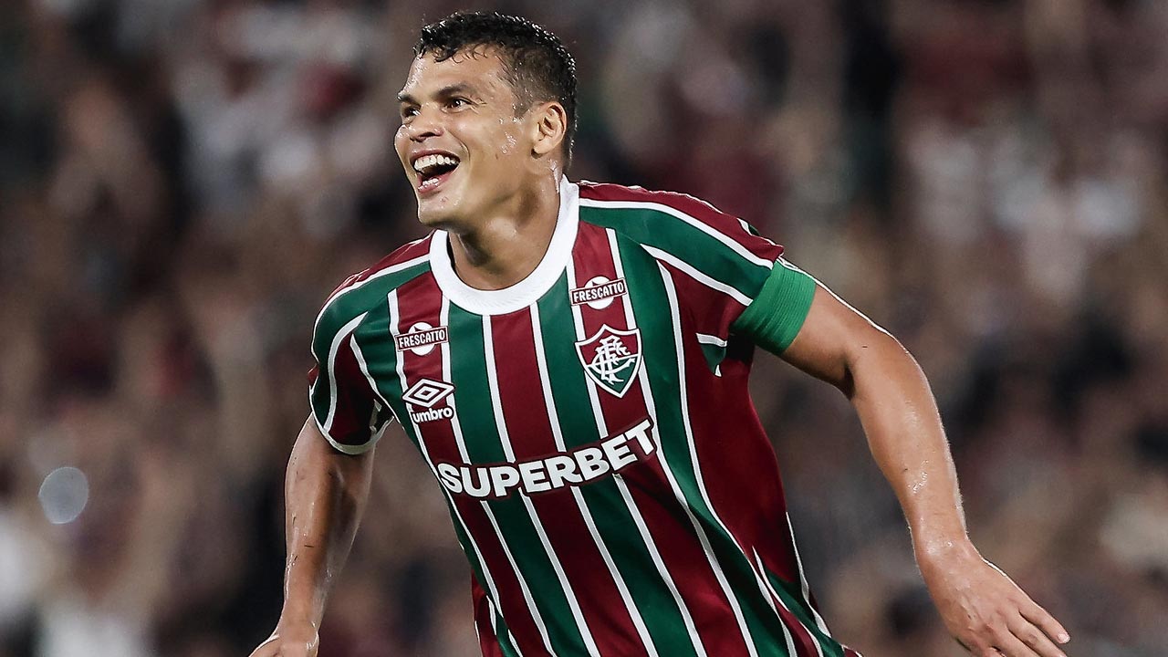 Em entrevista à France Football, Thiago Silva volta a comentar sobre o seu futuro