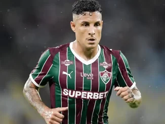 Guilherme Arana começará entre os titulares no clássico vovô (Foto: Fluminense FC)