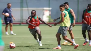 Santi Moreno em ação no CT Carlos Castilho