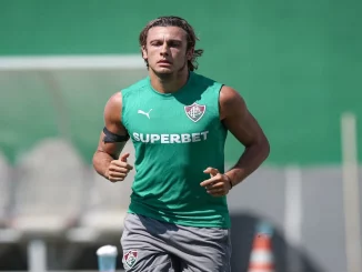 Canobbio pegando pesado na pré-temporada do Fluminense para 2026