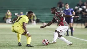 Santi Moreno teve boa atuação na estreia do Carioca - FOTO: LUCAS MERÇON / FLUMINENSE F.C.