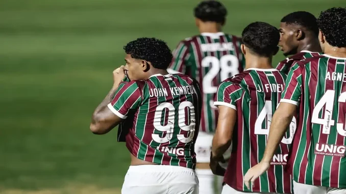 John Kennedy foi o destaque do Fluminense na estreia do Carioca 2026