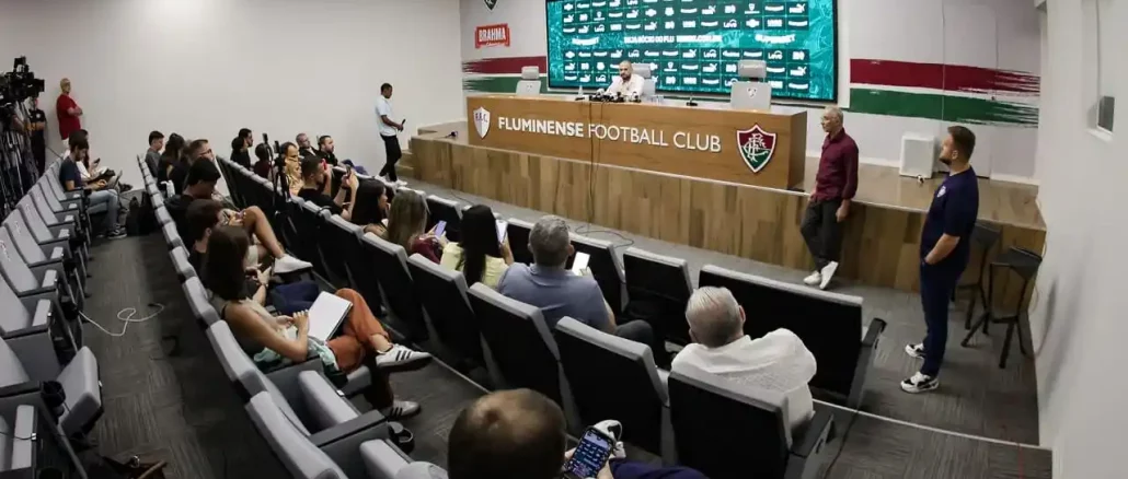 Mattheus Montenegro concedeu entrevista coletiva nesta sexta-feira no CT Carlos Castilho