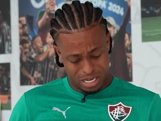 Keno se emocionou em sua despedida do Fluminense