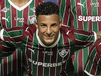 Guilherme Arana estreou com a camisa do Fluminense