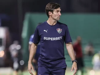 Auxiliar de Zubeldía falou sobre a busca por reforços no Fluminense