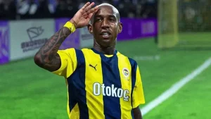 Talisca deseja deixar o Fenerbahçe