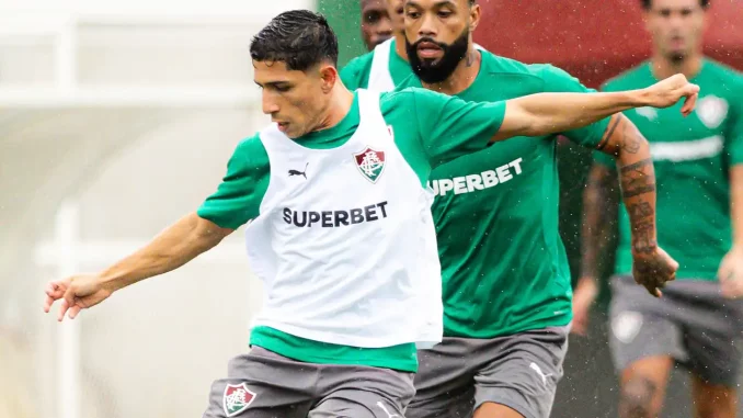 Comentarista do SporTV analisou o encaixe de Savarino no Fluminense