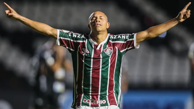 Wellington Silva admitiu que gostaria de voltar ao Fluminense