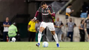 Freytes foi vaiado durante a vitória do Fluminense sobre o Grêmio