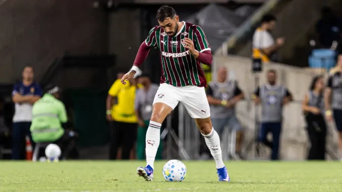 Freytes foi vaiado durante a vitória do Fluminense sobre o Grêmio