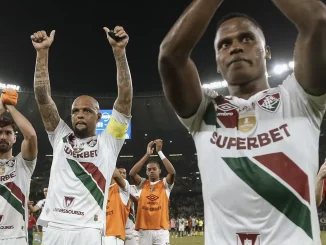 Jhon Arias dará prioridade ao Fluminense em volta ao Brasil, aposta Felipe Melo