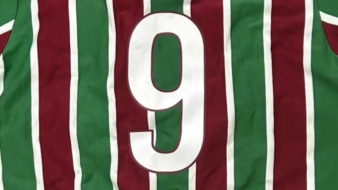 Fluminense segue em busca de camisa 9