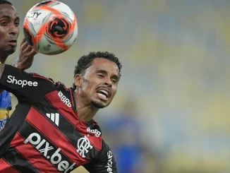 Allan em ação pelo Flamengo