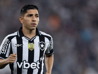 Savarino deve acertar com o Fluminense