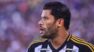 Hulk entre Atlético-MG e Fluminense