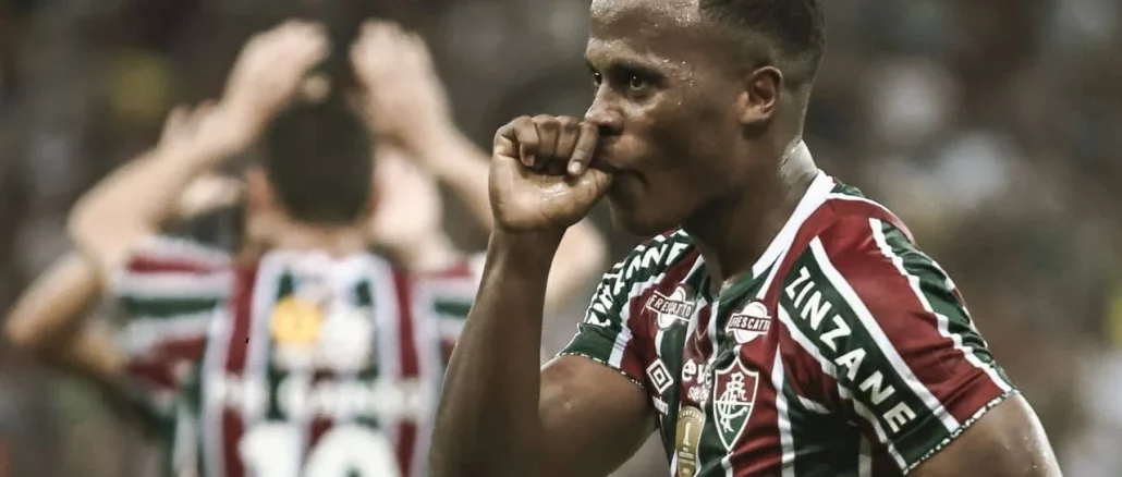 Jhon Arias é alvo do Palmeiras