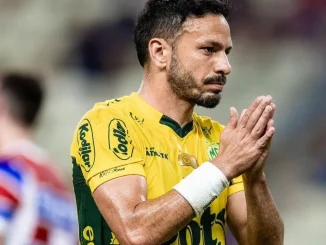 Yago Felipe está livre no mercado