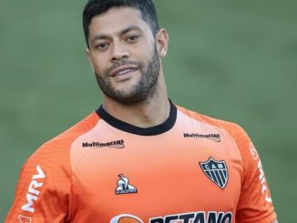 Hulk entre Atlético-MG e Fluminense