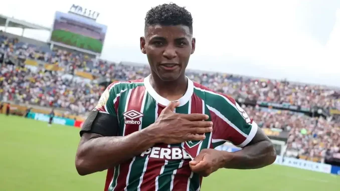 Hércules segue no Fluminense em 2026