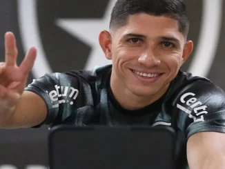 Savarino mais próximo do Fluminense