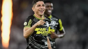 Savarino se aproxima de acerto com o Fluminense