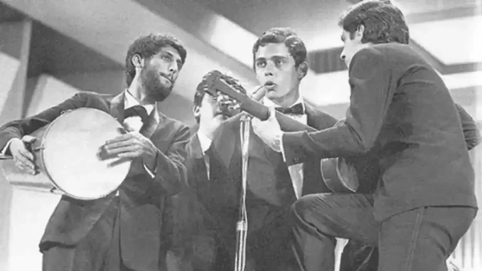 Mais de um mês depois da abertura, no dia 5 de janeiro, tal qual a “moça feia debruçada na janela”, vendo a banda passar, do clássico “A Banda”, do tricolor Chico Buarque, a diretoria do Fluminense parece apenas olhar o tempo da janela — que se encerra em 3 de março — passar.