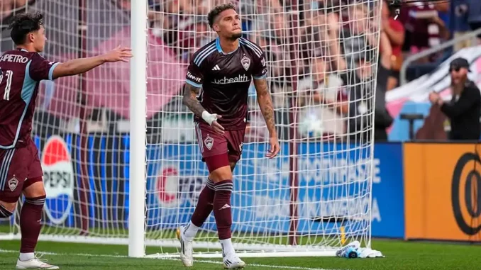 Rafael Navarro não está na pauta do Fluminense no momento