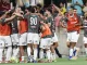 Lindinor Larangeira analisa a vitória do Fluminense no clássico: a festa dos estrangeiros no Maraca, o golaço de Lucho Acosta e a soberania de Zubeldía.