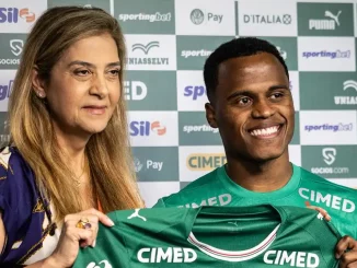 Jhon Arias foi apresentado pelo Palmeiras