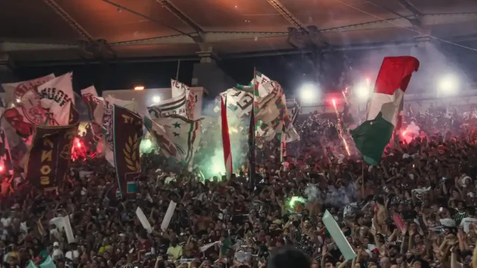 Jornalista exalta torcida do Flu e detona americanos por Bouanga