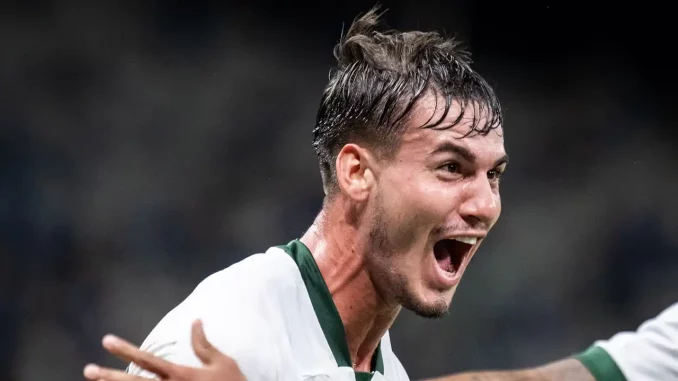 Lavega abriu o caminho para a vitória do Coritiba sobre o Cruzeiro