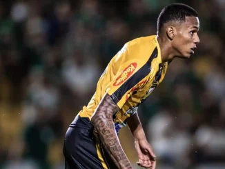 Dantas é novo alvo do Fluminense para reforçar a zaga