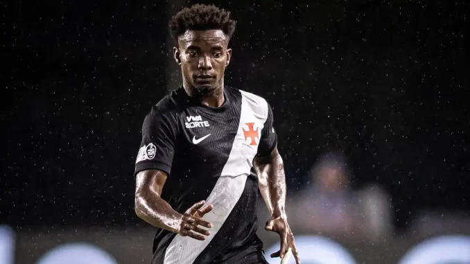Thiago Mendes vai desfalcar o Vasco contra o Fluminense