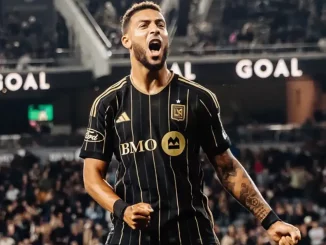 Denis Bouanga já caiu nas graças da torcida do Fluminense