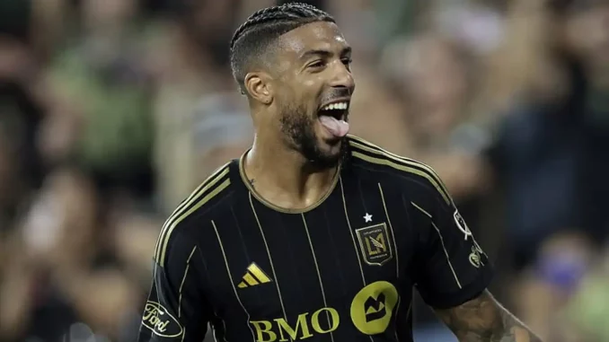 Fluminense tenta fechar com Denis Bouanga